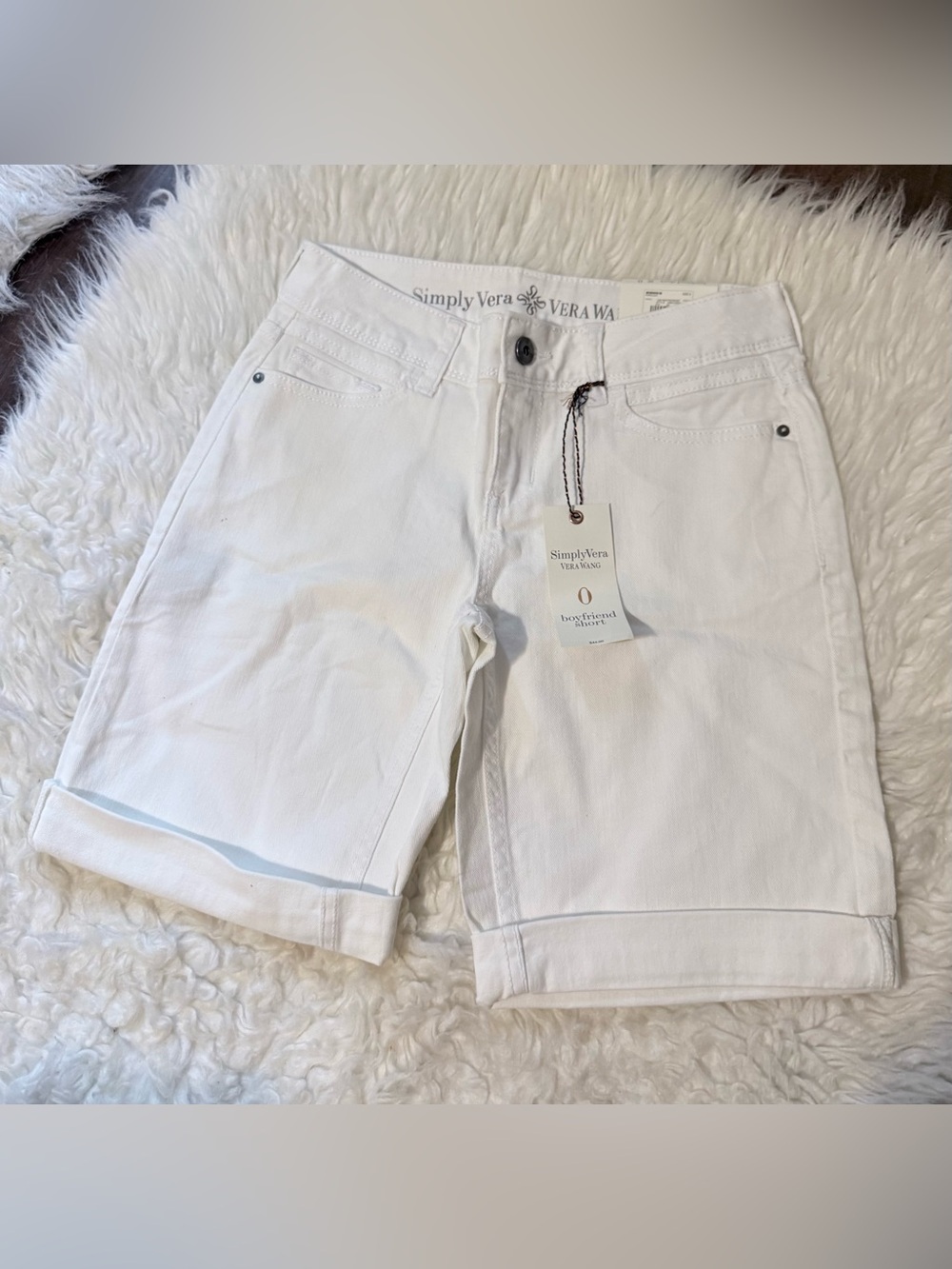 Simply Vera Vera Wang White Cuffed Bermuda Shorts
